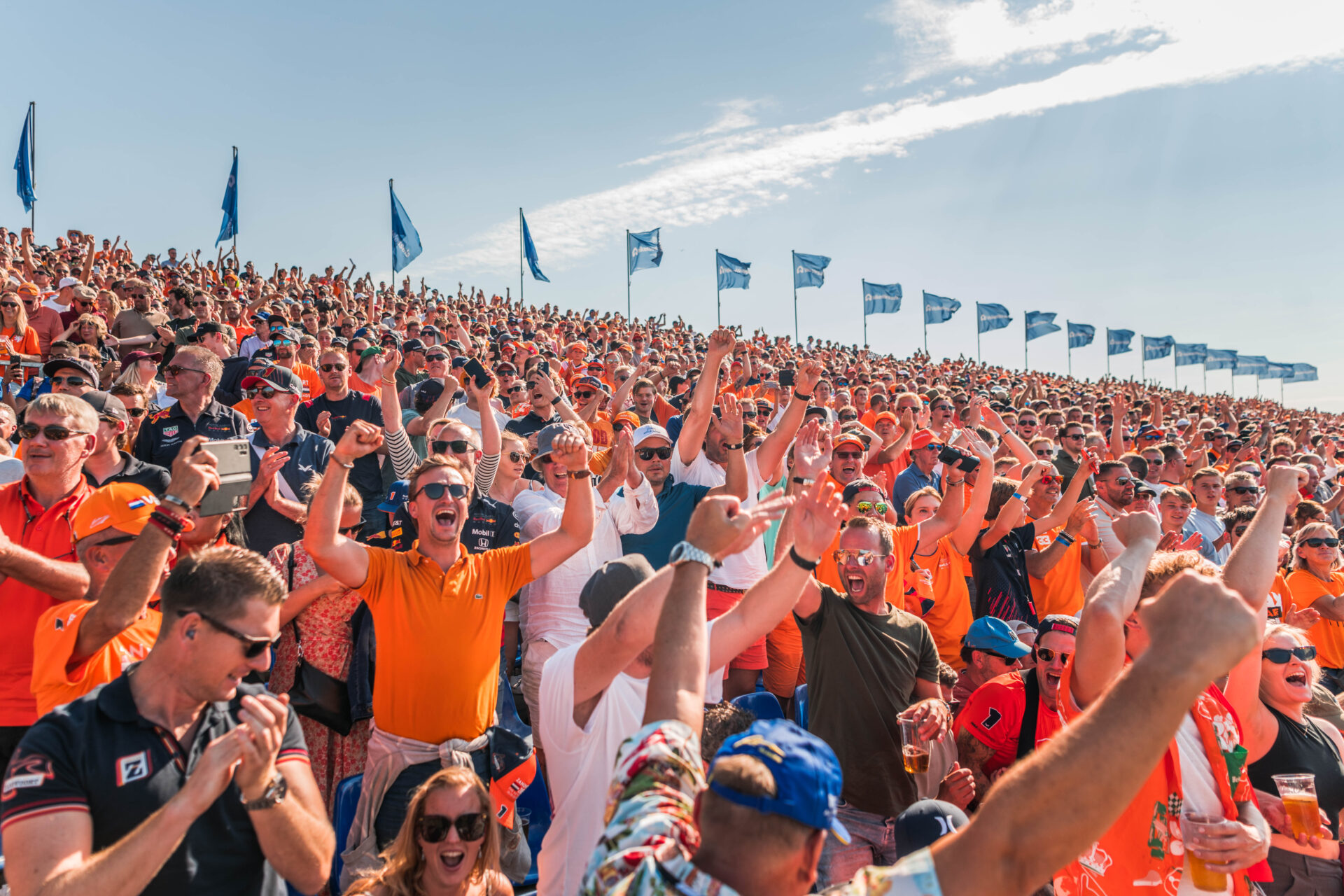 Fans Dutch Grand Prix Zandvoort tribune oranje